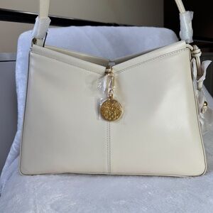 Elegant Cream Handbag